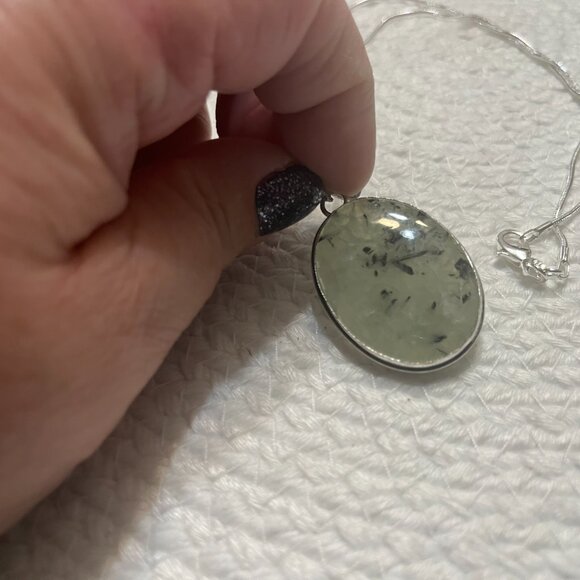 Natural GREEN PREHNITE Handmade Sterling 925 Pendant/Chain #31D - Picture 2 of 3